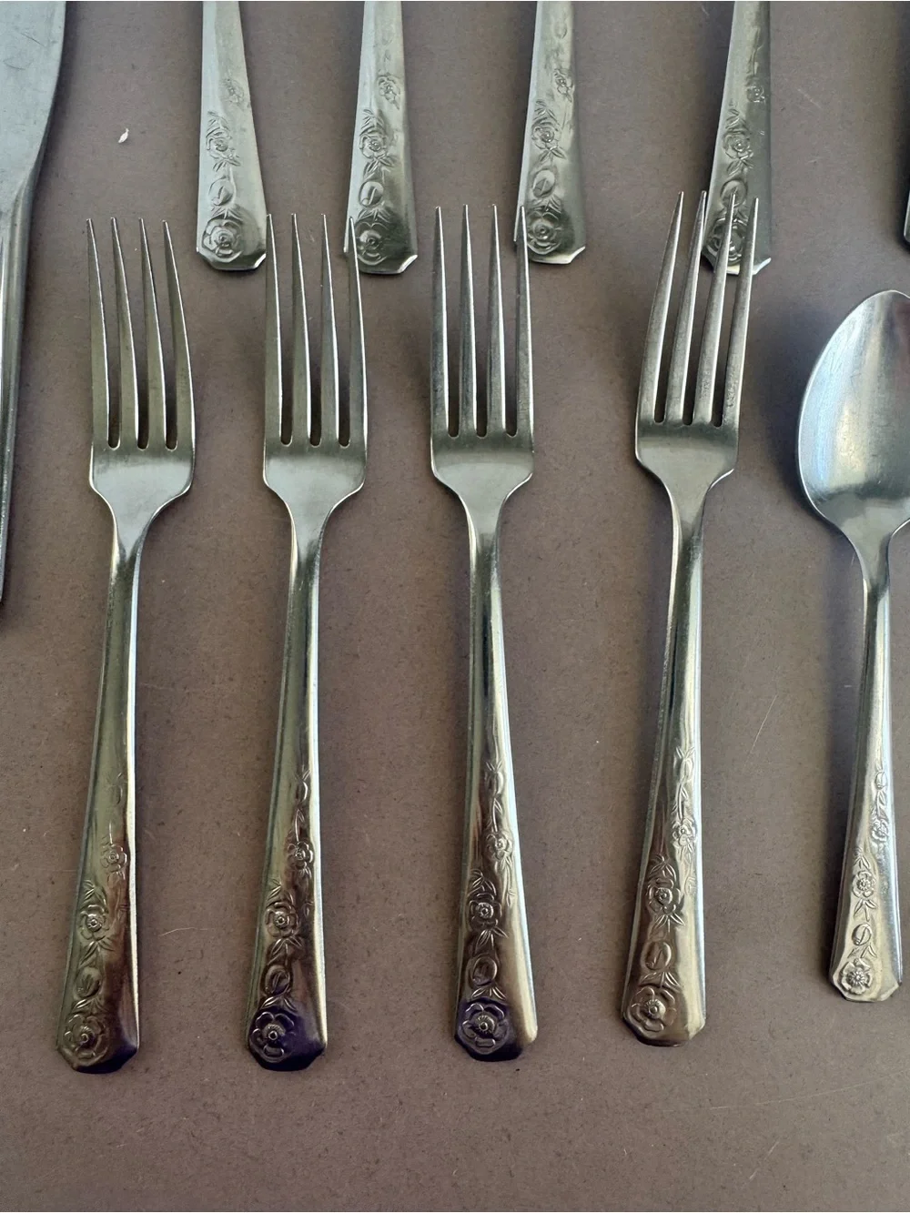 Magesco Stainless Steel Floral-Handle Flatware Set - Silver